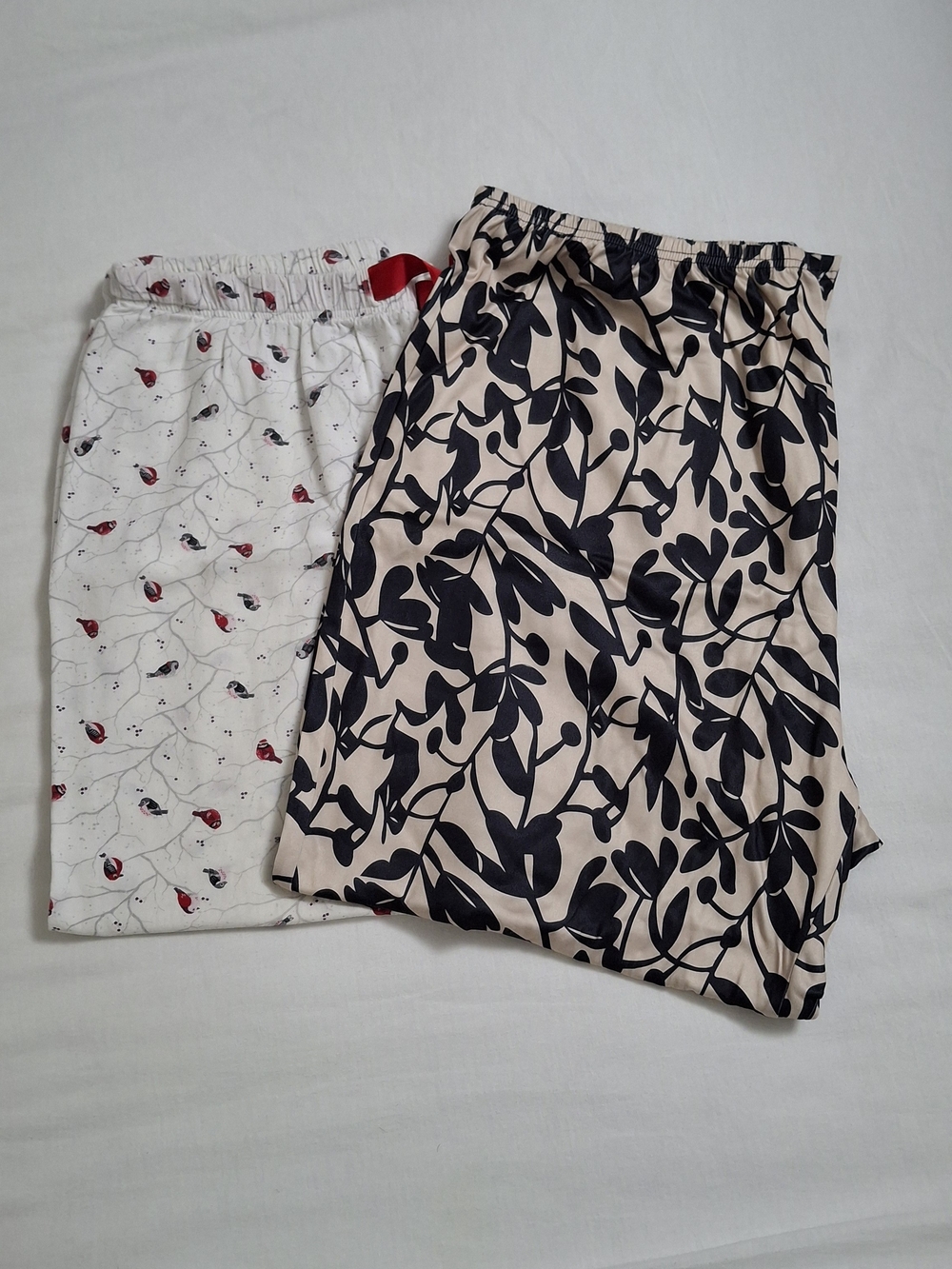 2-Piece Lounge & Pajama Pants Bundle | Black Leaf Print & Red Cardinal Bird